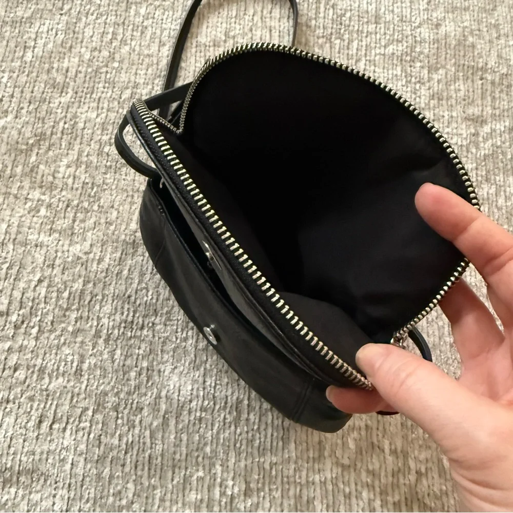 Express chic compact